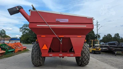 USED E-Z TRAIL 710