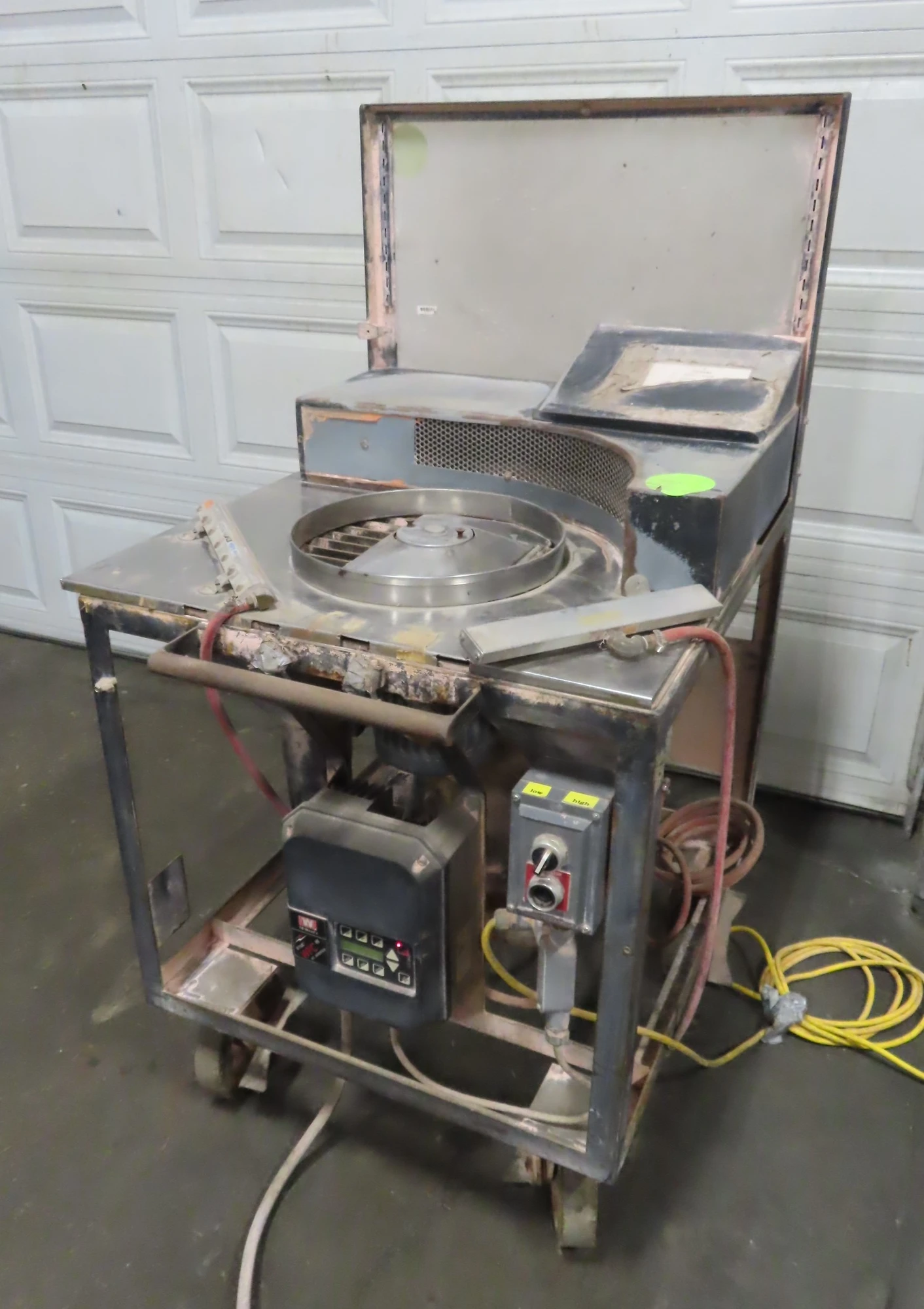 Pottery Plate Polisher