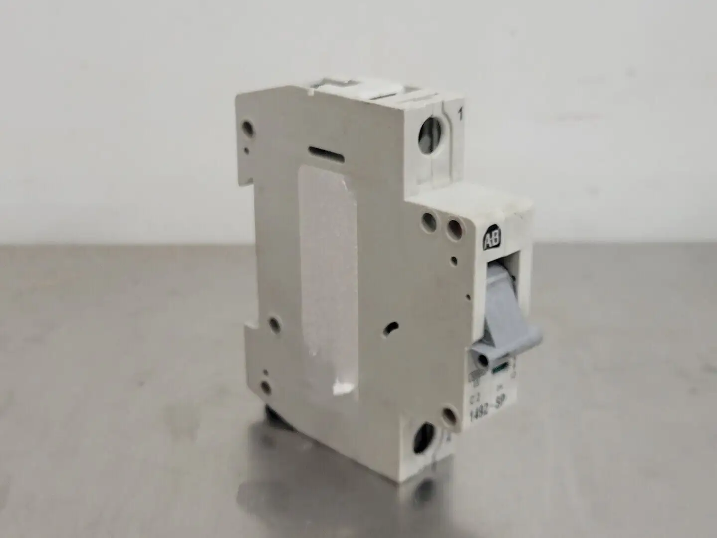 USED ALLEN-BRADLEY 1492-SP1C020