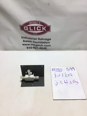 Burkert 0124 C Solenoid Valve 1/4″ NPT 24V