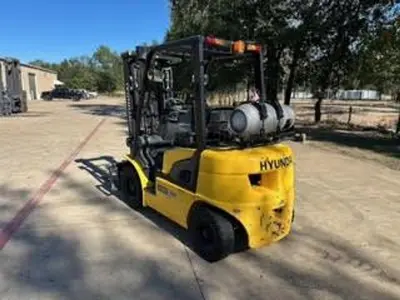 USED 2014 HYUNDAI 25G-7A