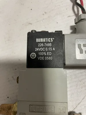 Numatics L12BB552B060T61 4/3 1/4” Directional Control Valve 14.5-145PSI