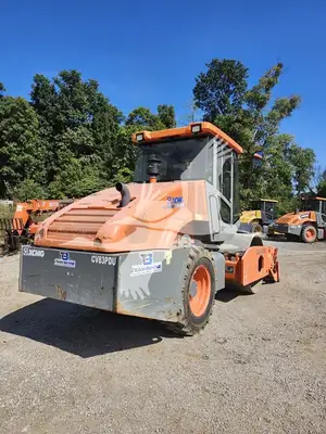 USED 2020 XCMG CV83PDU