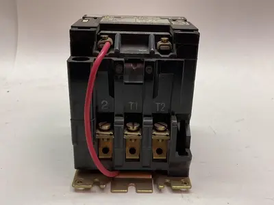 New | in-Stock SQUARE D 8502 SC01 PLC Contactors | Surplus Asset Holdings #1226681
