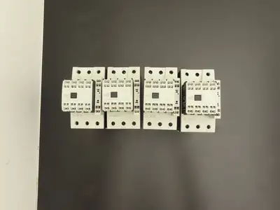 Siemens DIL MC40 Contactor 40Hp 600v 3Ph Aux Contact 4NC 4NO Lot of 4