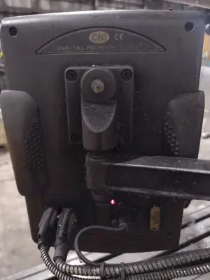 SEIKI XL VARIABLE SPEED VERTICAL KNEE MILL: YOBRO #23840