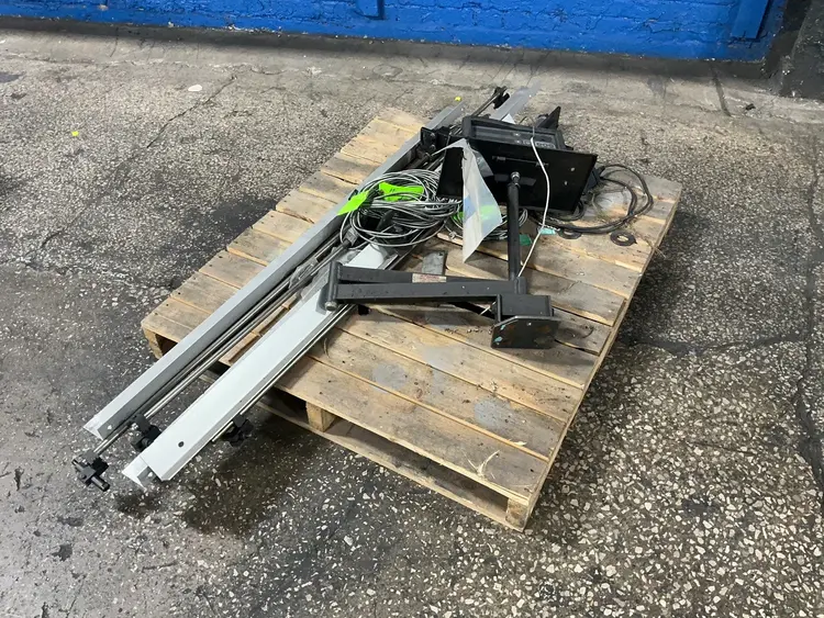 Used NEWALL DP700 Digital Readouts Ohio US | HGR 24 #1437819