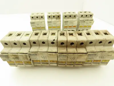 Ferraz Shawmut USCC31I Ultrasafe 3-Pole Class CC Fuse Holder 30A 600V Lot of 8