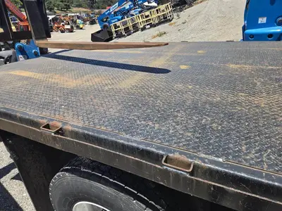 USED 2020 FREIGHTLINER M2 106