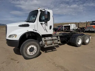 Used 2006 FREIGHTLINER M2112 Cab Chassis trucks Washington US | Puget Sound Truck Sales #1546532