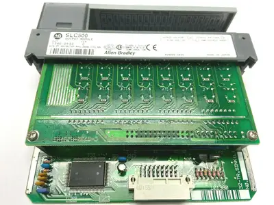 1746-OV32 | Allen Bradley  Ser C Output Module SLC500 - Used