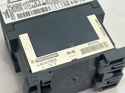 Used Telemecanique, Square D IEC Contactor 3P 18A 480VAC 24VDC Coil PLC Contactors Michigan US | Maverick Industrial Sales #1401964