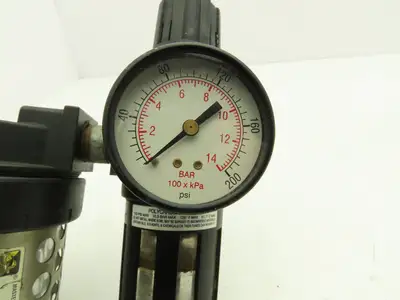 Master Pneumatic Detroit  Filter Regulator Lubricator Combination 1/2" NPT