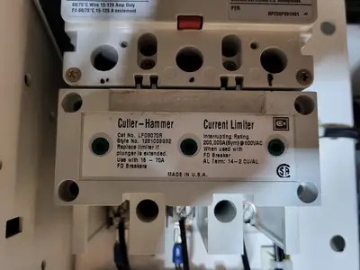 Used EATON SVX002A1-5A4N1 Switchgears British Columbia CA | Lenmark #240180
