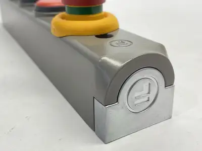 Used Fortress Interlocks T-Guard Safety Interlock Switch Assembly 24V Switch Parts Michigan US | Maverick Industrial Sales #1413531