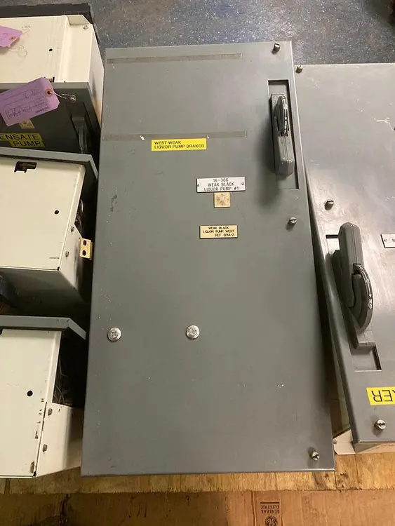 Used ALLEN-BRADLEY 2112B-D223045/4-1C Starters | Surplus Asset Holdings #1205166