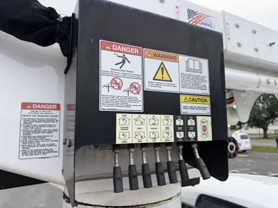 Used 2023 RAM 5500 VERSALIFT Bucket (boom) trucks Minnesota US | Carco Truck & Equipment #1513873