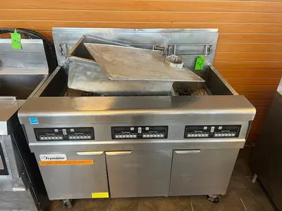 Frymaster FPPH355 Natural Gas 150 lb. 3 Unit High-Efficiency Gas Floor Fryer System with CM3.5 Controls - 240,000 BTUFrymaster FPPH355 Natural Gas 150 lb. 3 Unit High-Efficiency Gas Floor Fryer System with CM3.5 Controls - 240,000 BTU