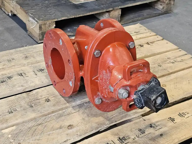 Used MUELLER A-2362 Valves/Fittings British Columbia CA | Lenmark #1440777