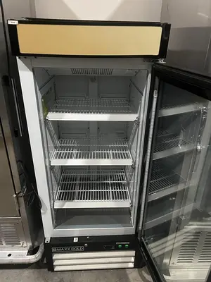 Used MAXX COLD MXM1-12F Display Freezers Florida US | BAM Discount Restaurant Equipment #1390515
