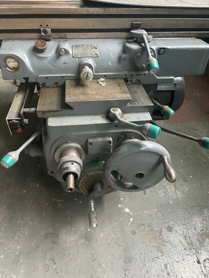 Cincinnati Vertical Knee Mill