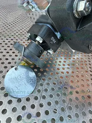 USED 4 ITT PURE-FLO STAINLESS STEEL DIAPHRAGM VALVES W/ 1.5" TO 1/2" SANITARY FITTING