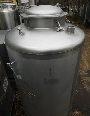USED 200 GAL STORAGE TANK 200 GALLON