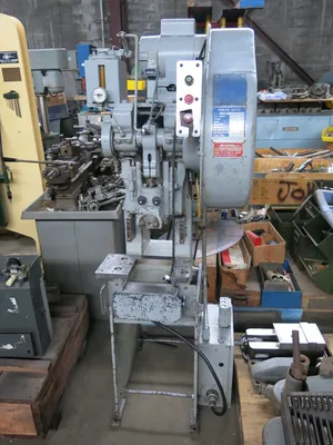 Niagara A-8 Punch Press 8 Ton 1 phase