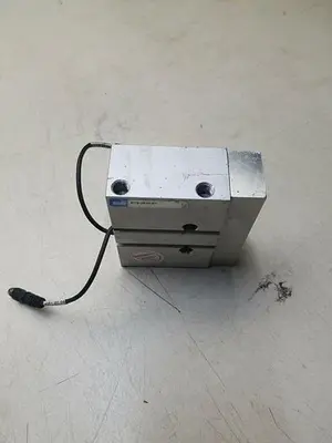 USED BIMBA DUAL ROD GUIDED PNEUMATIC SLIDE