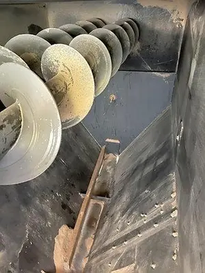Horizontal Metering Surge Bins