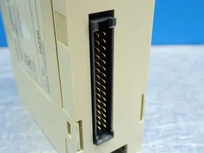 USED OMRON C200HOD219