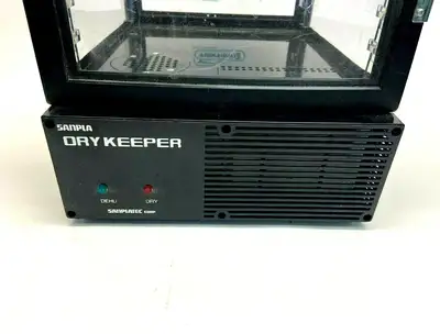 USED SANPLATEC DESICCATOR