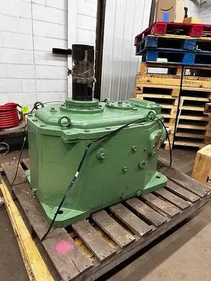 Amarillo 1712.5   Right Angle Double Reduction Cooling Tower Gearbox   Ratio 14.1