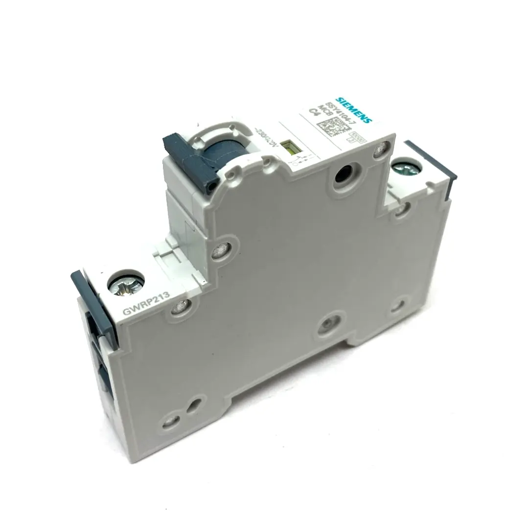 USED SIEMENS MINIATURE CIRCUIT BREAKER 1-POLE MCB C4