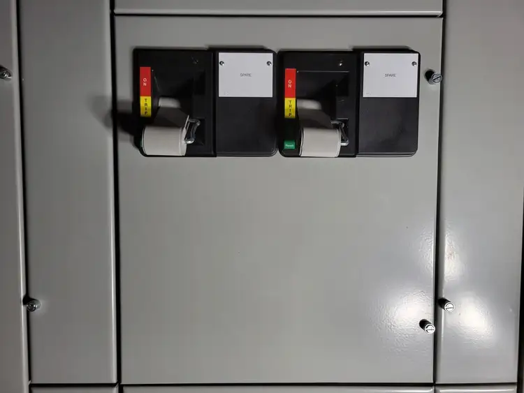 Used EATON HFD3050 Switchgears British Columbia CA | Lenmark #240406