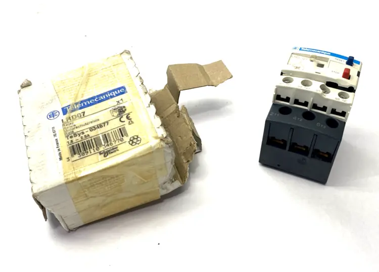 Used TELEMECANIQUE LRD07 Relays & Switches | Maverick Industrial Sales #1113215