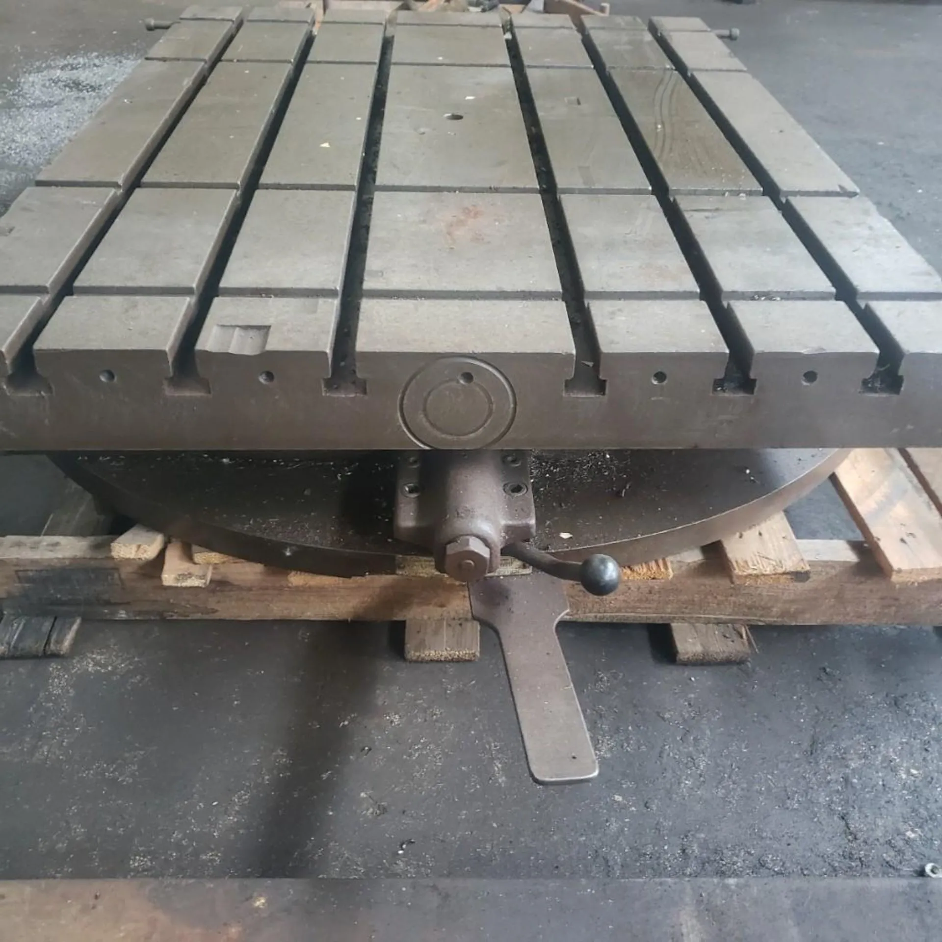 USED LUCAS 48" X 36" AIR LIFT ROTARY
