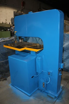 USED DOALL METAL MASTER