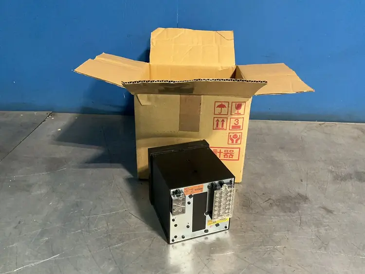 Used YAMATAKE CQ3K03100001X000 Chart Recorders Ohio US | HGR 24 #1305265