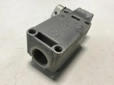 USED OMRON WLCA2-2