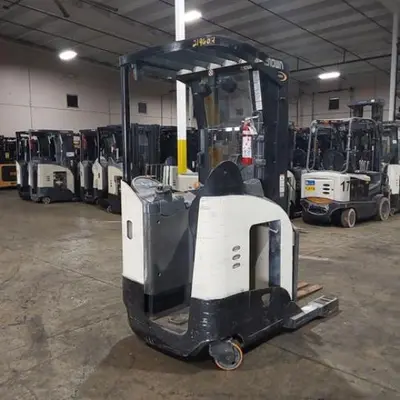 USED 2016 CROWN RR5725-45
