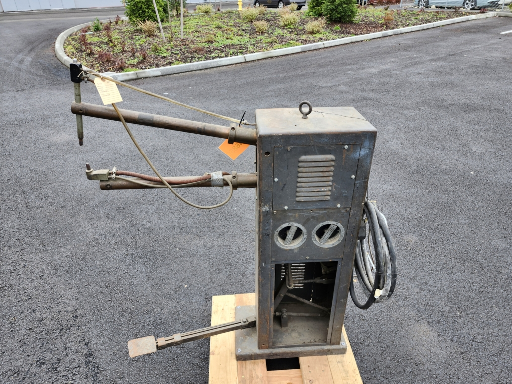U14685C Used Peer 15 kva spot welder water cooled