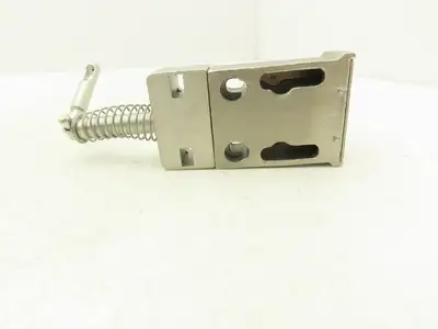 Allen Bradley 440T-MSALE10FC Guardmaster Trapped Key Interlock Switch No Key