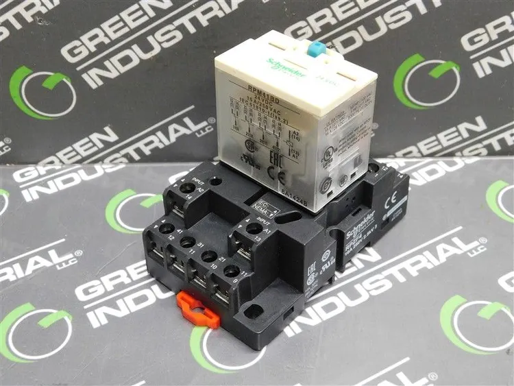 Used SCHNEIDER RPM41BD Relays & Switches | Green Industrial #679856