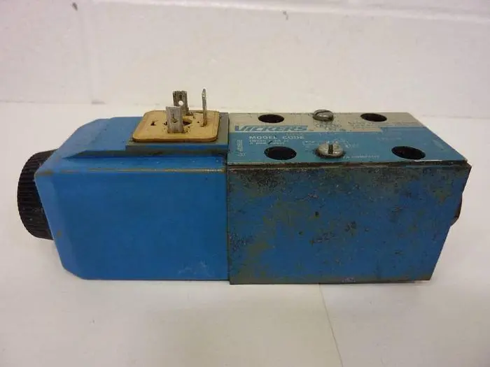 USED VICKERS DG4V32AMUHL760