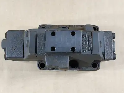 USED VICKERS DG3S-8-9A-10