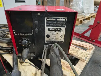 LINCOLN ELECTRIC INVERTEC V350-PRO WelderS | ESS Industrial Equipment Sales (4)