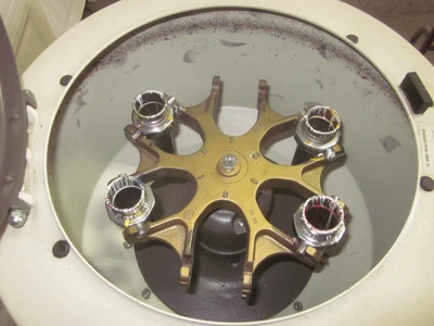 IEC Lab Centrifuge, Model HN-S II