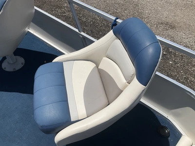 USED 1998 STARCRAFT STARDECK 261