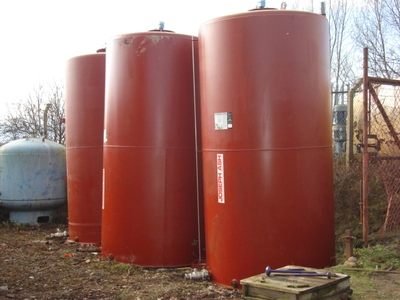 11000L M/S Vertical Enclosed Tank
